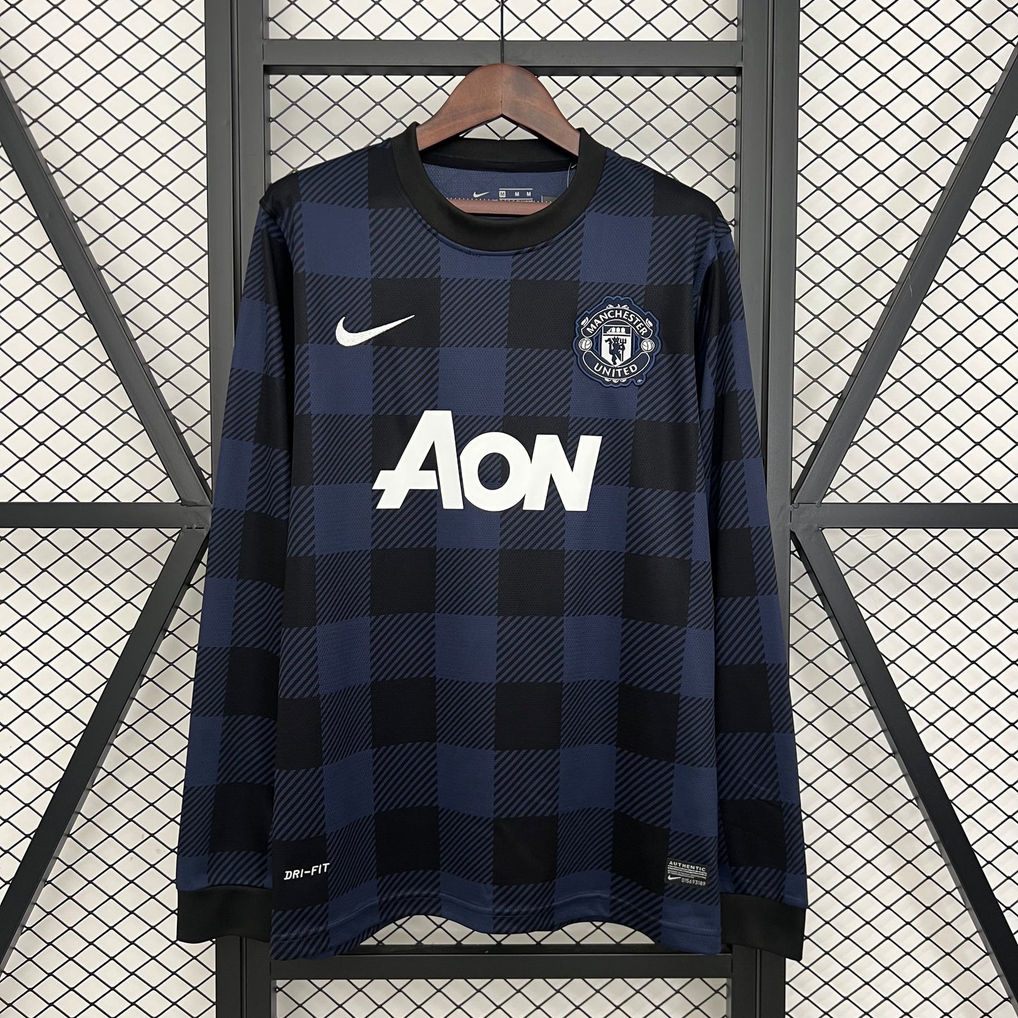 Manchester United longsleeve away jersey. Season 13/14