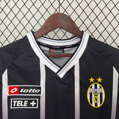 Juventus training jersey. Season 00/01