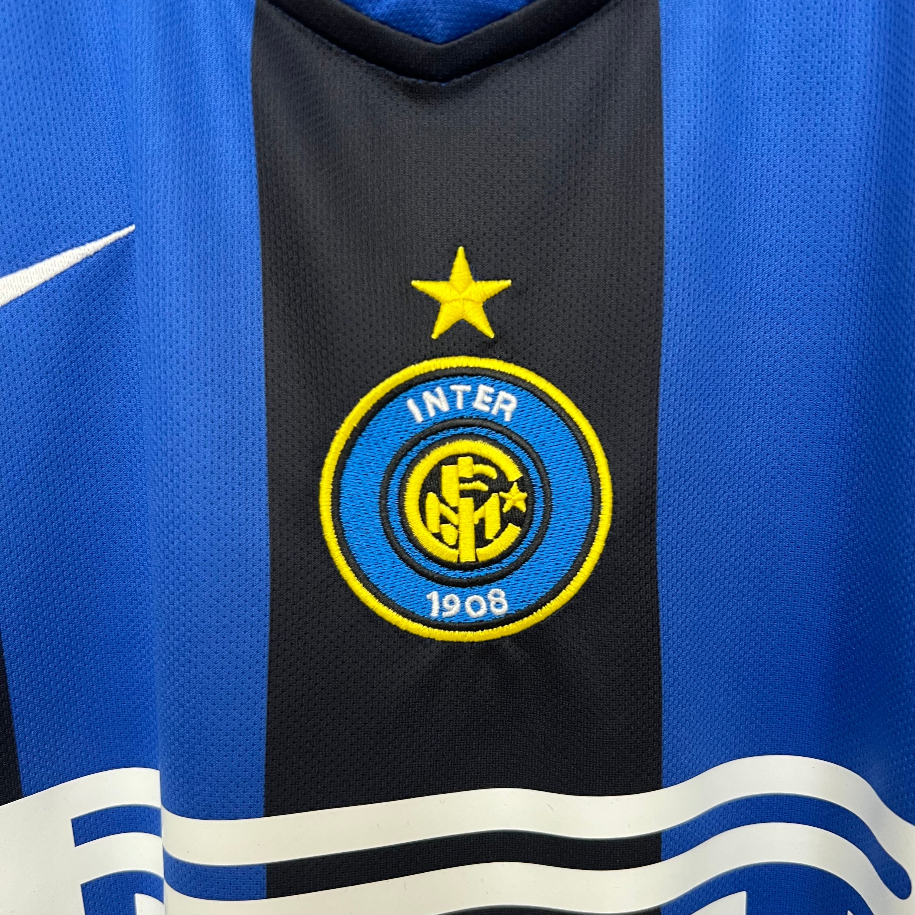 Inter Milan home jersey. Season 04/05