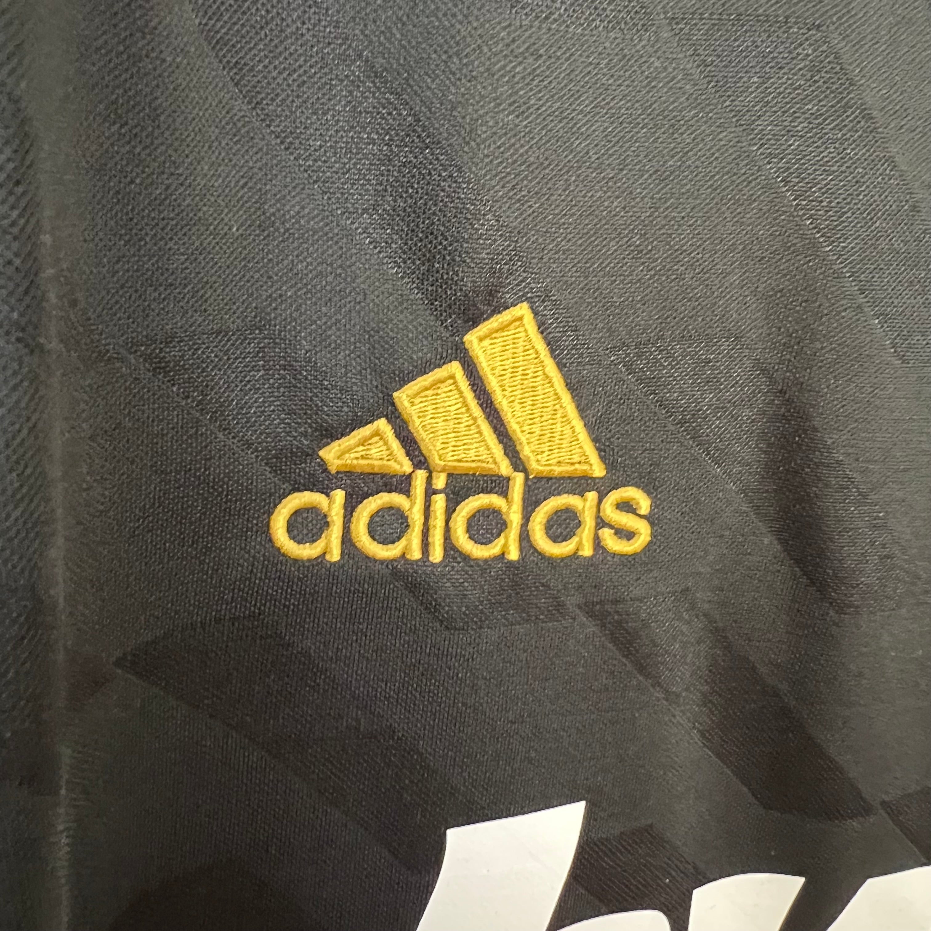 Real Madrid longsleeve away jersey. Season 11/12