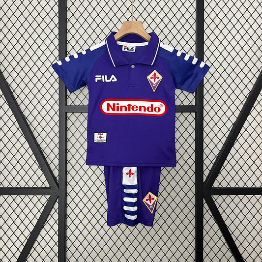 Fiorentina home kids set. Season 97/98