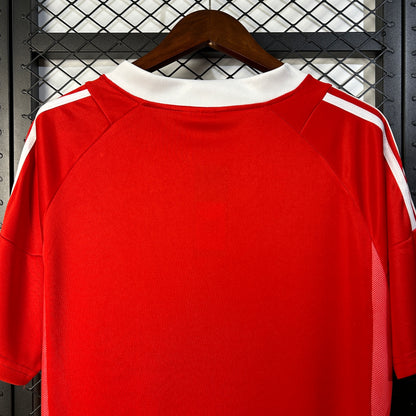 Benfica home jersey. Season 02/03
