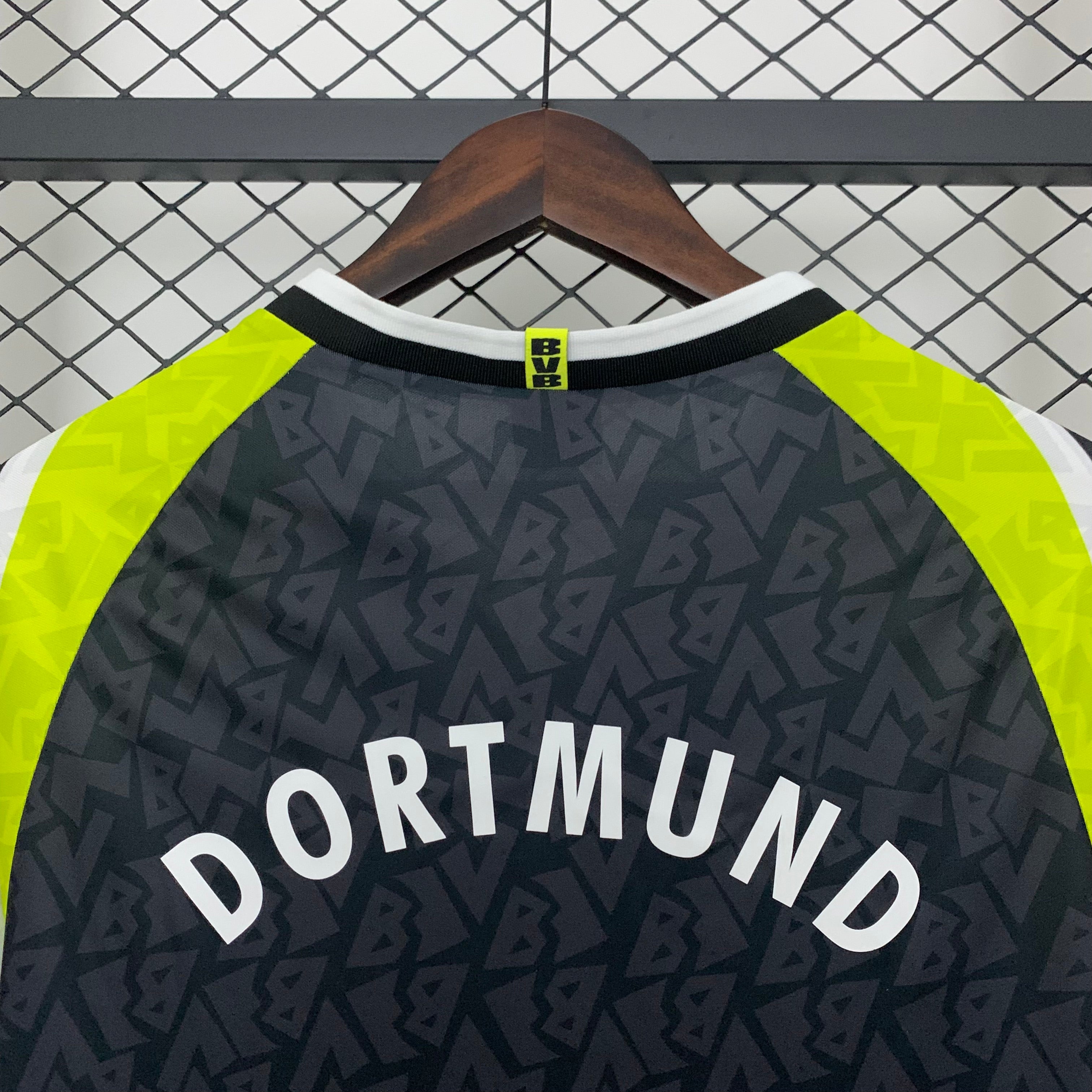 Borussia Dortmund away jersey. Season 95/96