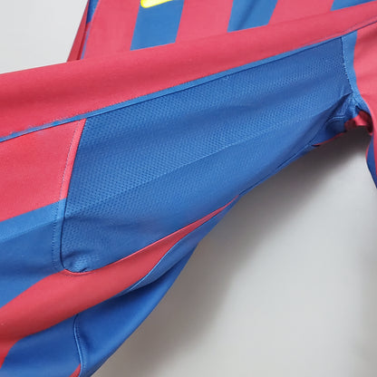 Barcelona home jersey. Season 05/06