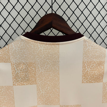 Flamengo Special Edition jersey for woman. Season 24/25