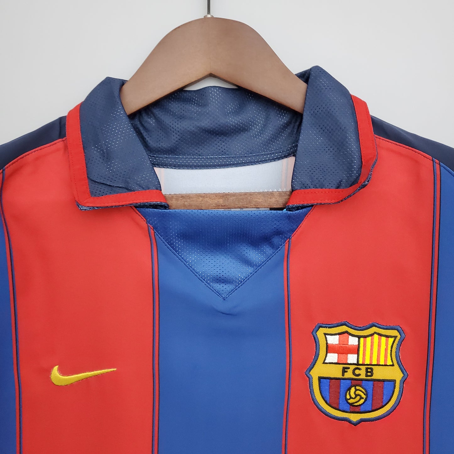 Barcelona home jersey. Season 03/04