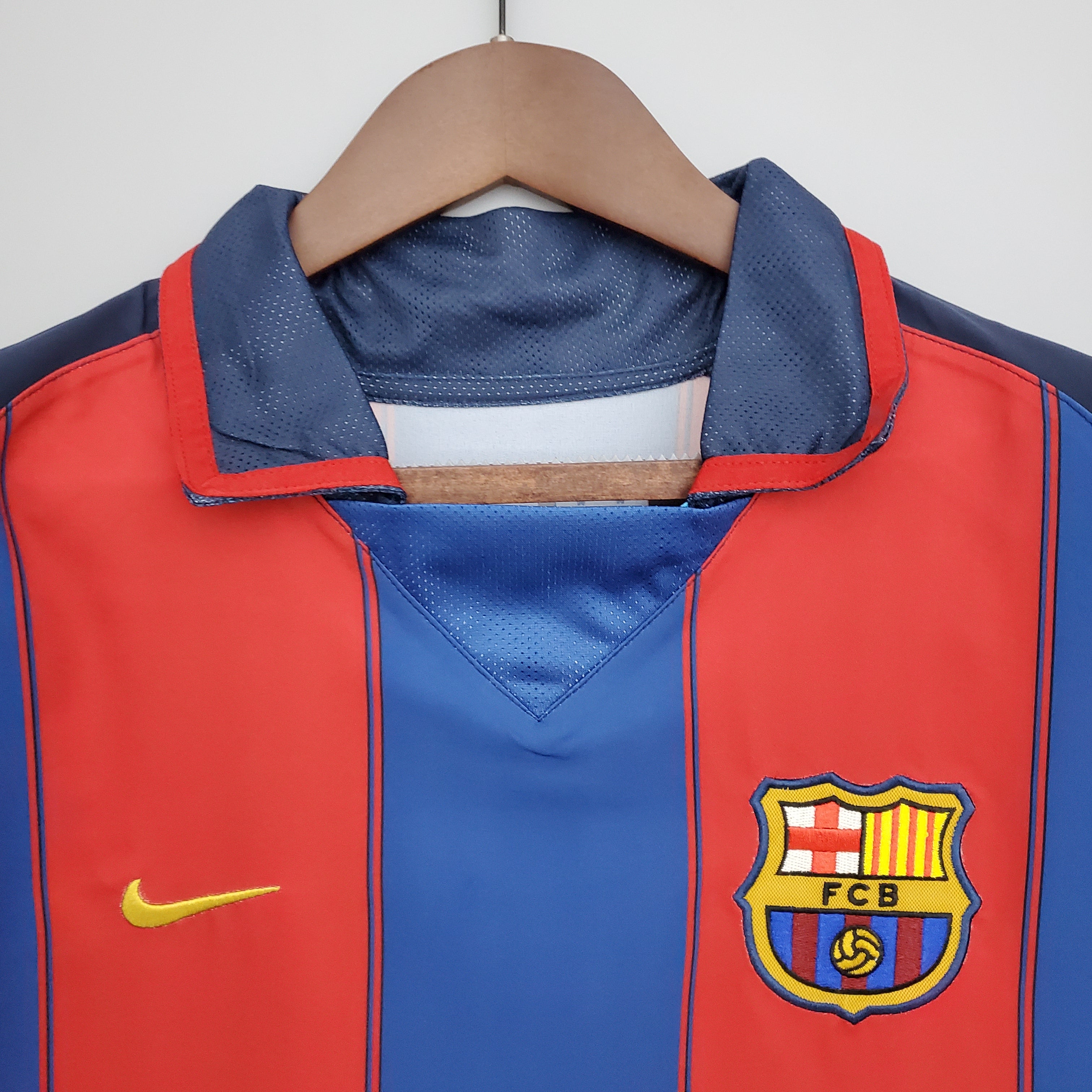 Barcelona home jersey. Season 03/04