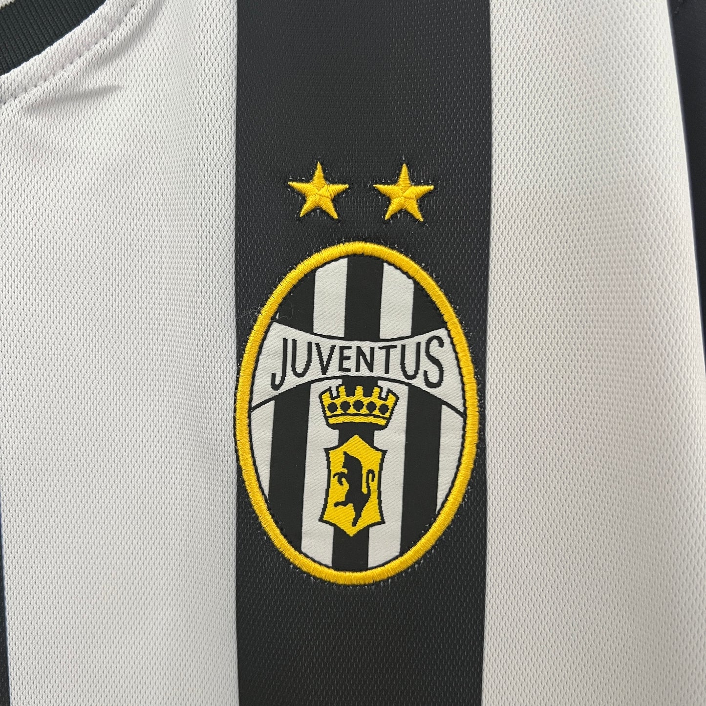 Juventus home jersey. Season 01/02