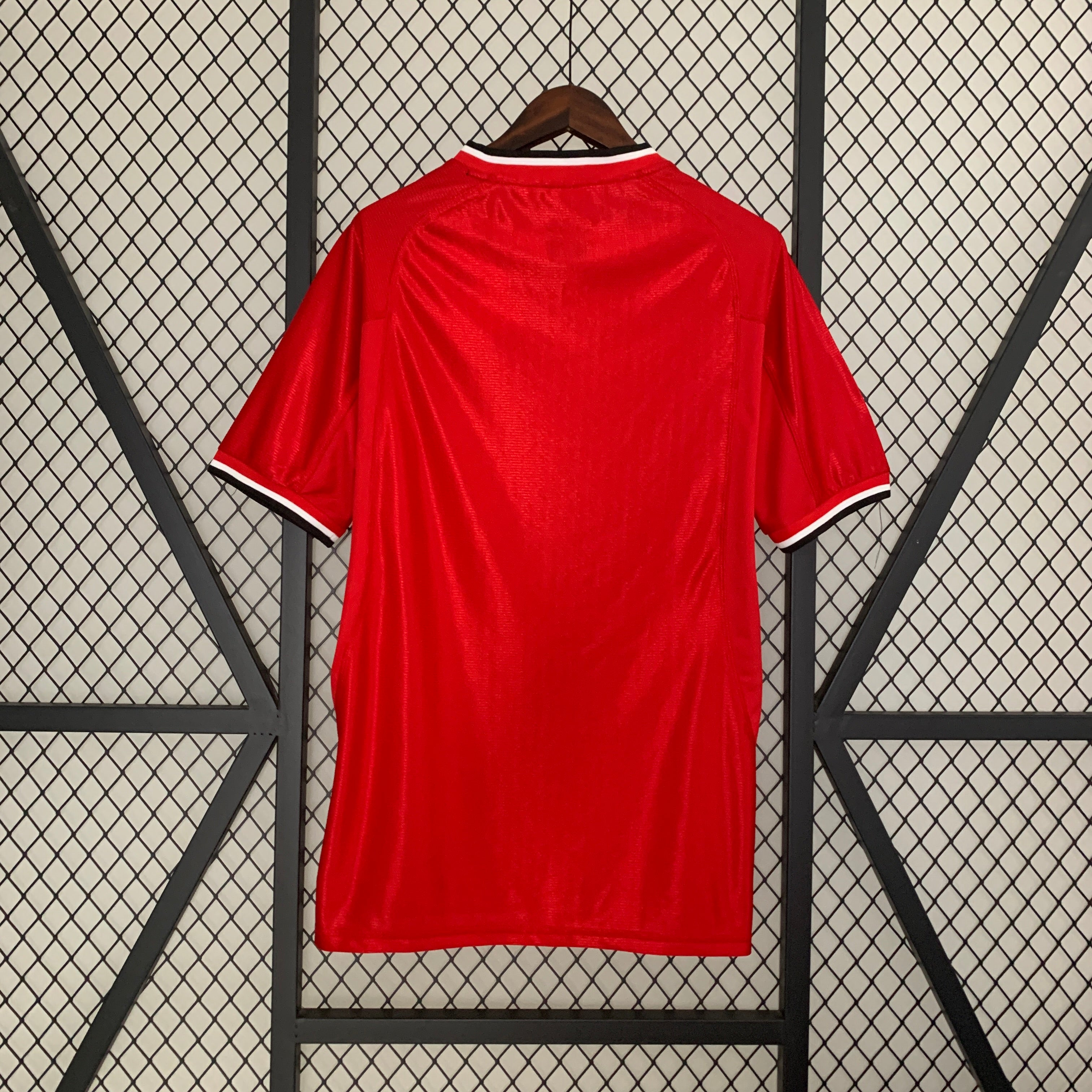 Manchester United home jersey. Season 00/01