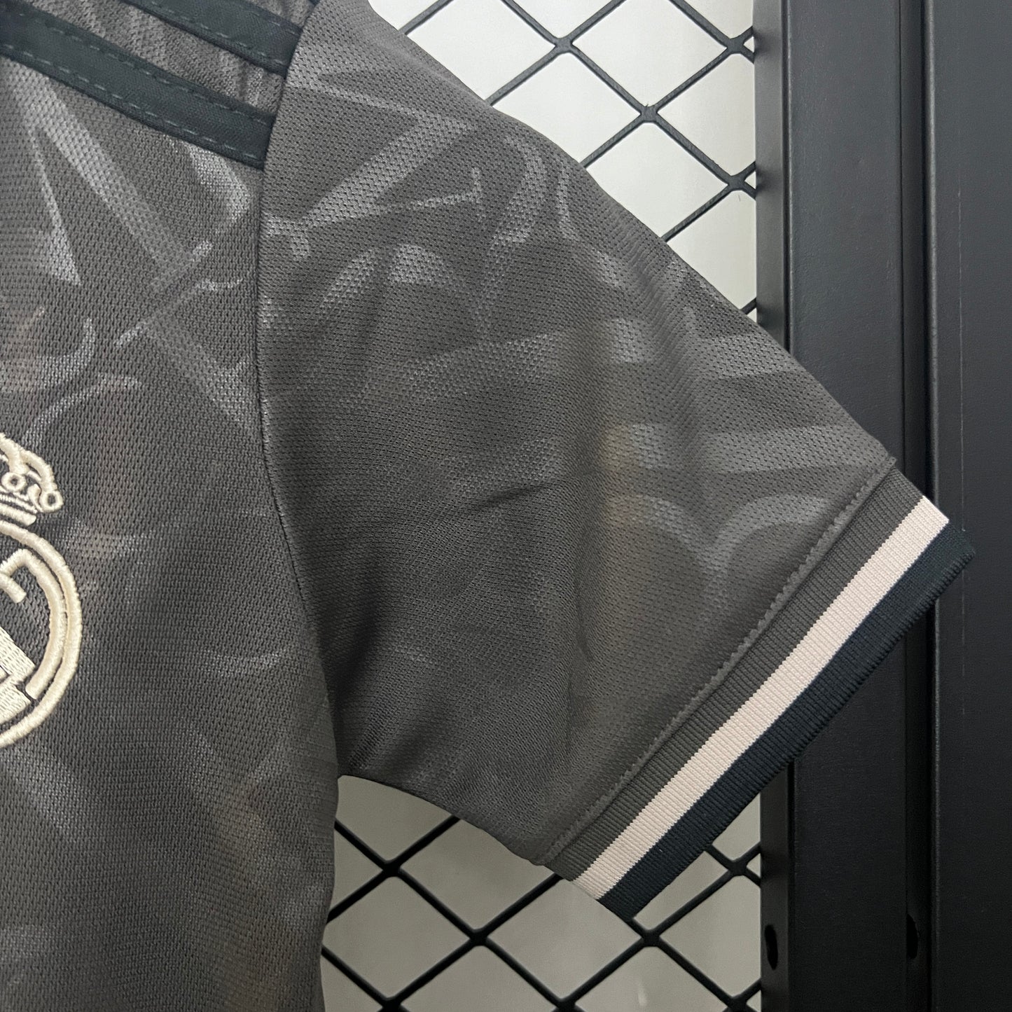 Real Madrid third kids set. Season 24/25