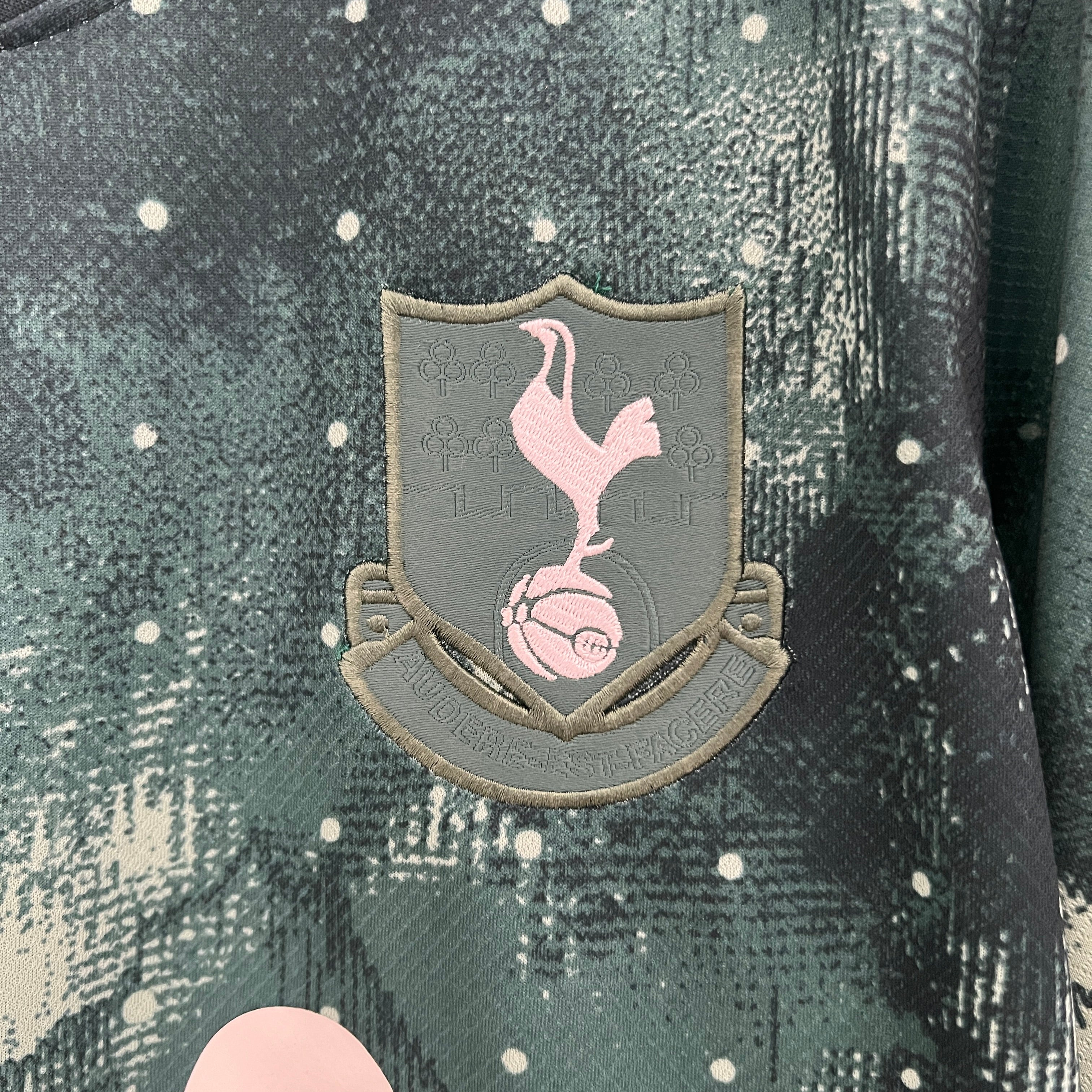 Tottenham Hotspur third jersey. Season 24/25
