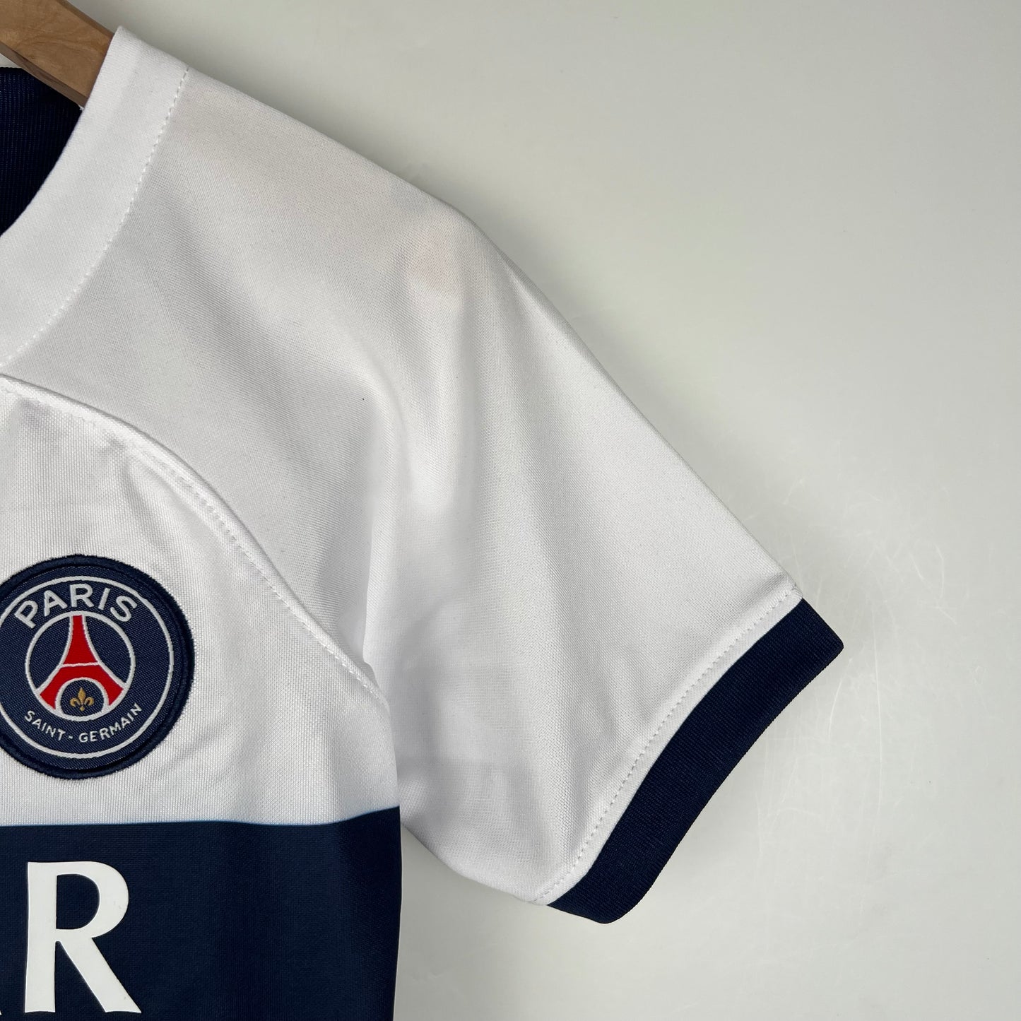 PSG away kids set. Season 23/24