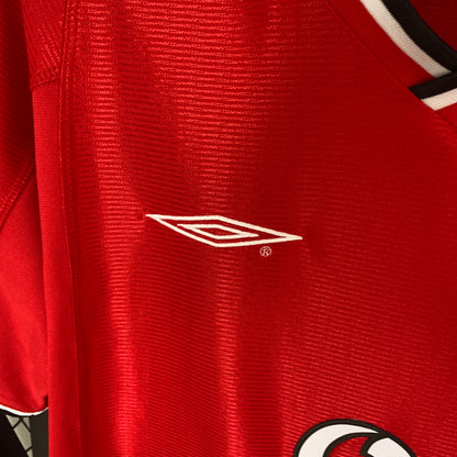 Manchester United home jersey. Season 00/01