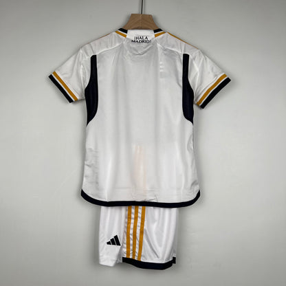 Real Madrid home kids set. Season 23/24