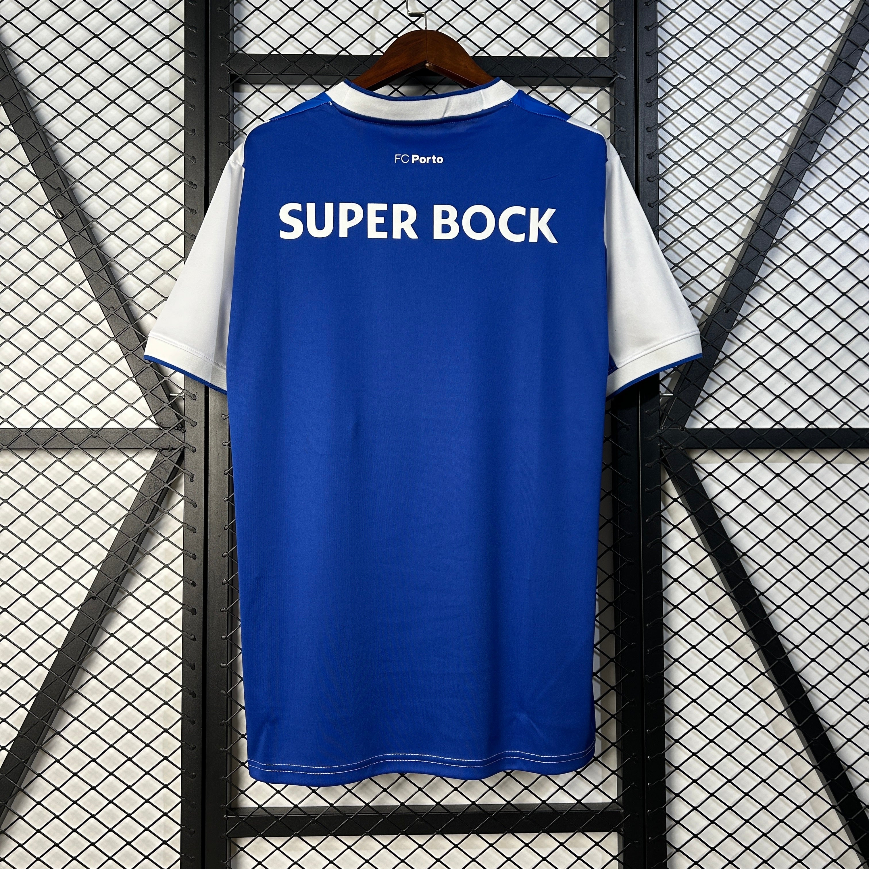 FC Porto home jersey. Season 17/18