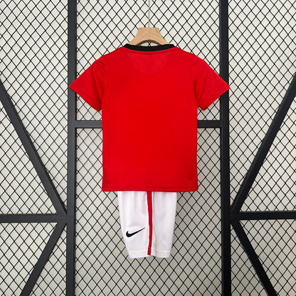 Manchester United home kids set. Season 09/10