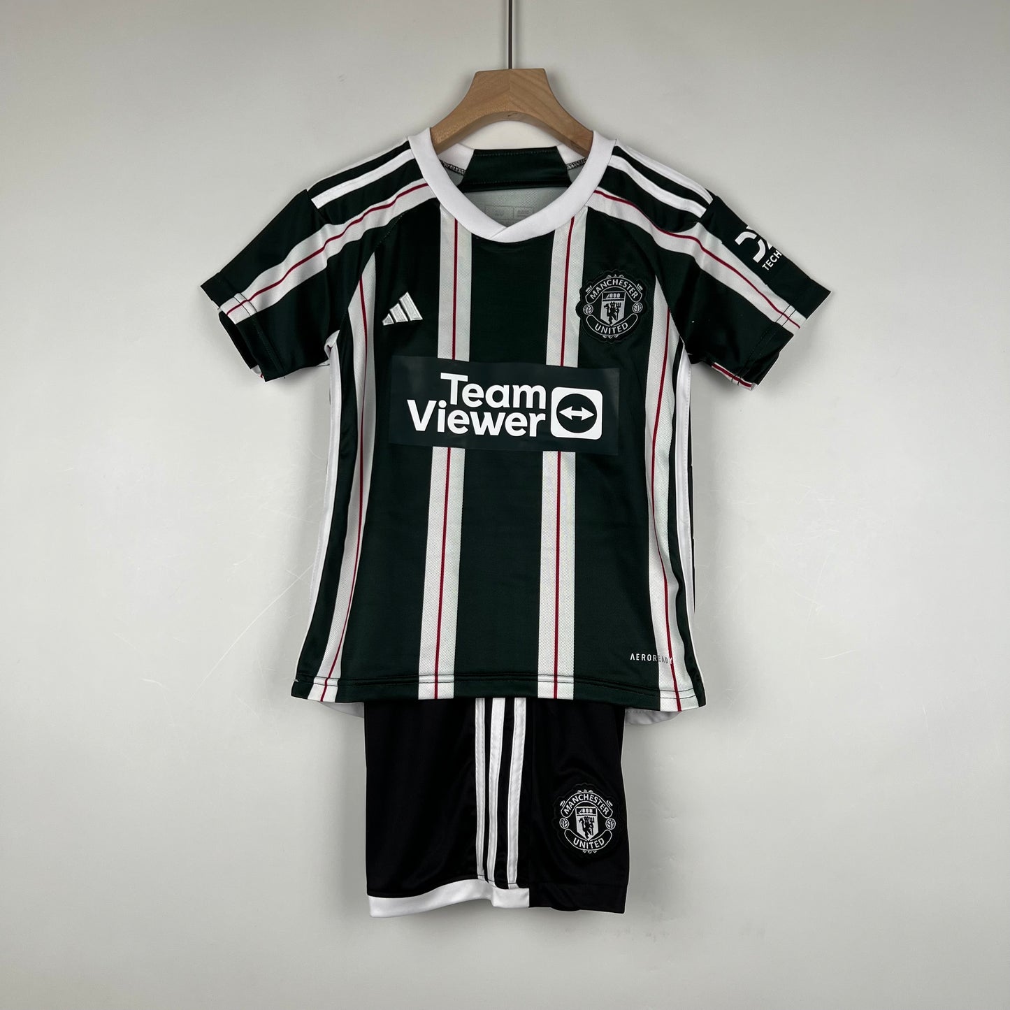 Manchester United Kids away set. Season 23/24