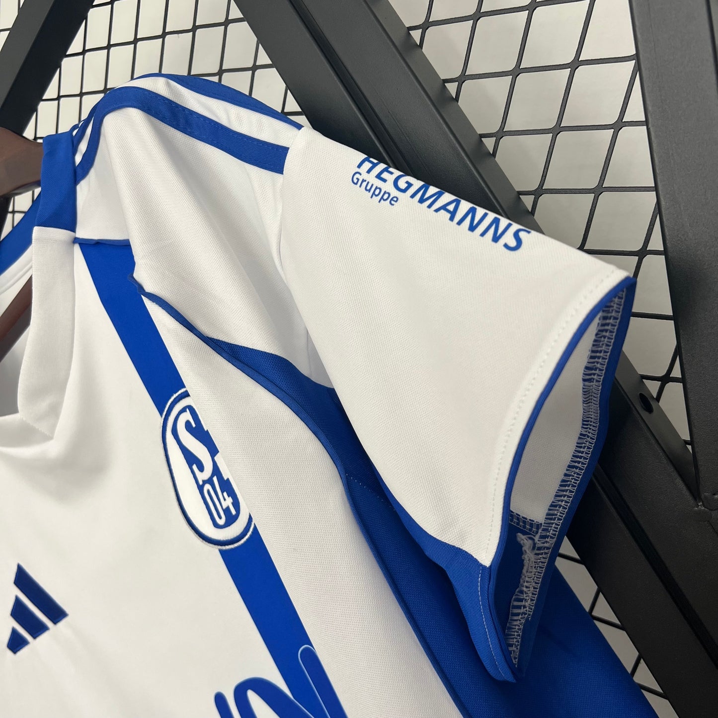 Shalke 04 away jersey. Season 25/26