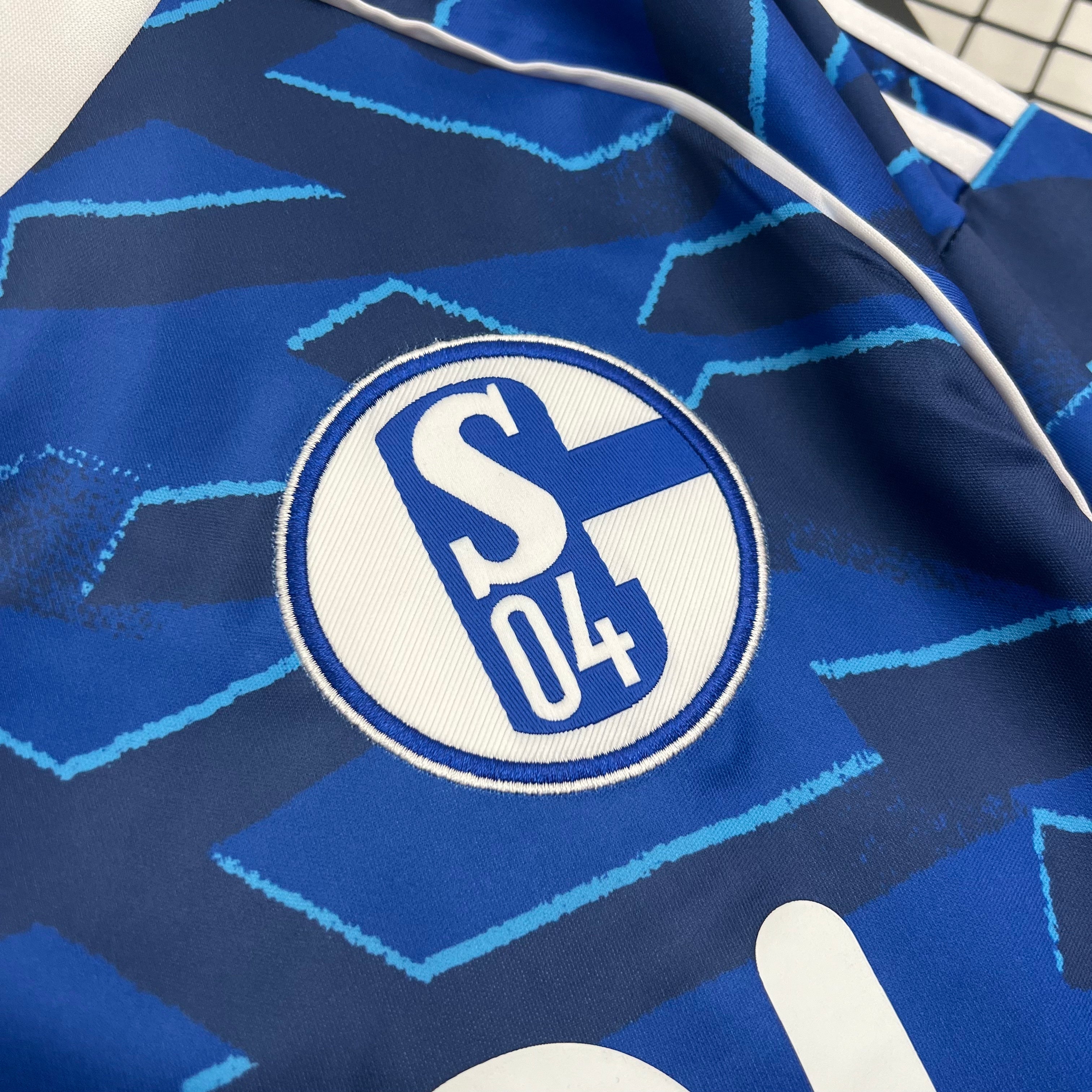 Shalke 04 home jersey. Season 25/26