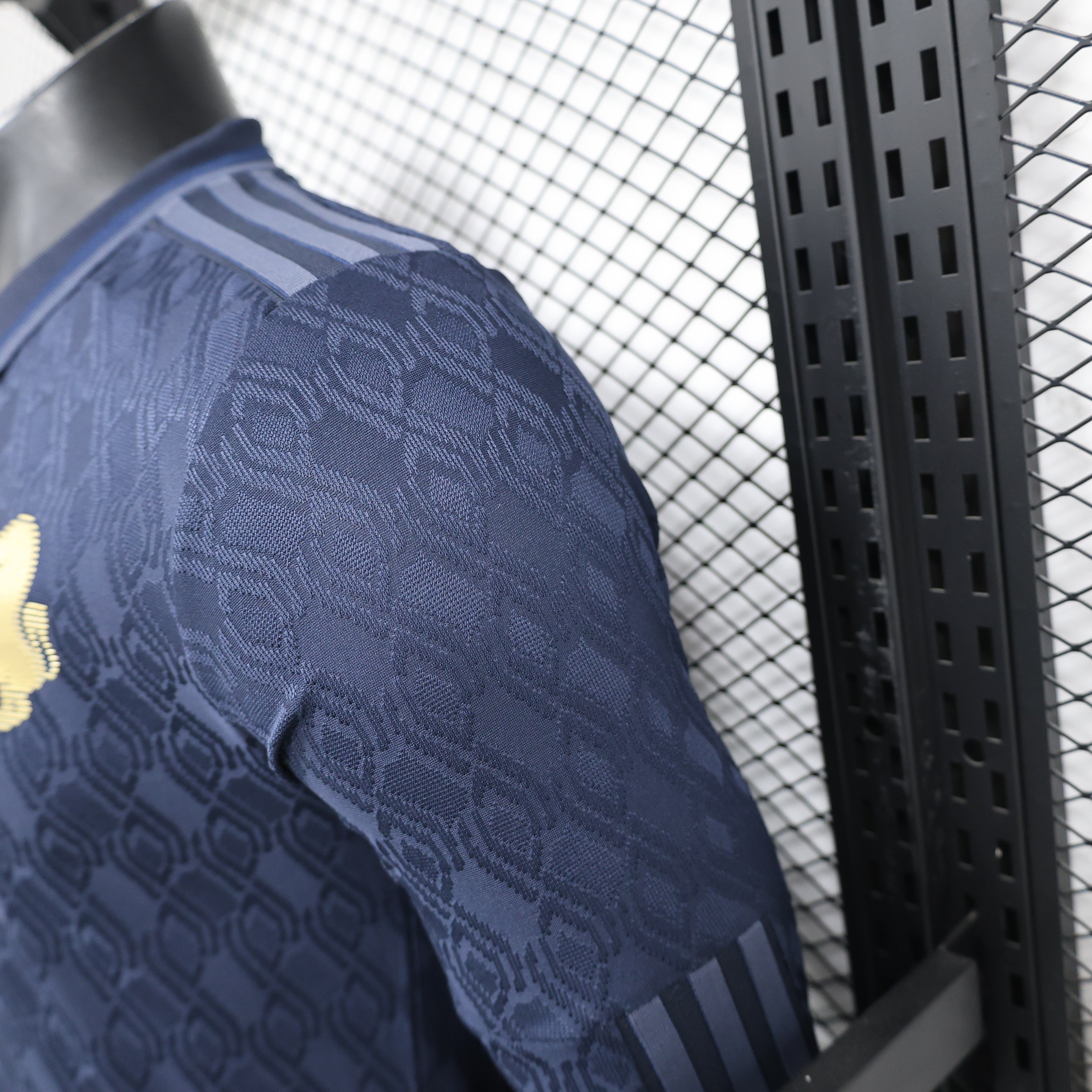 Juventus longsleeve third jersey. Season 24/25 (Player Version)