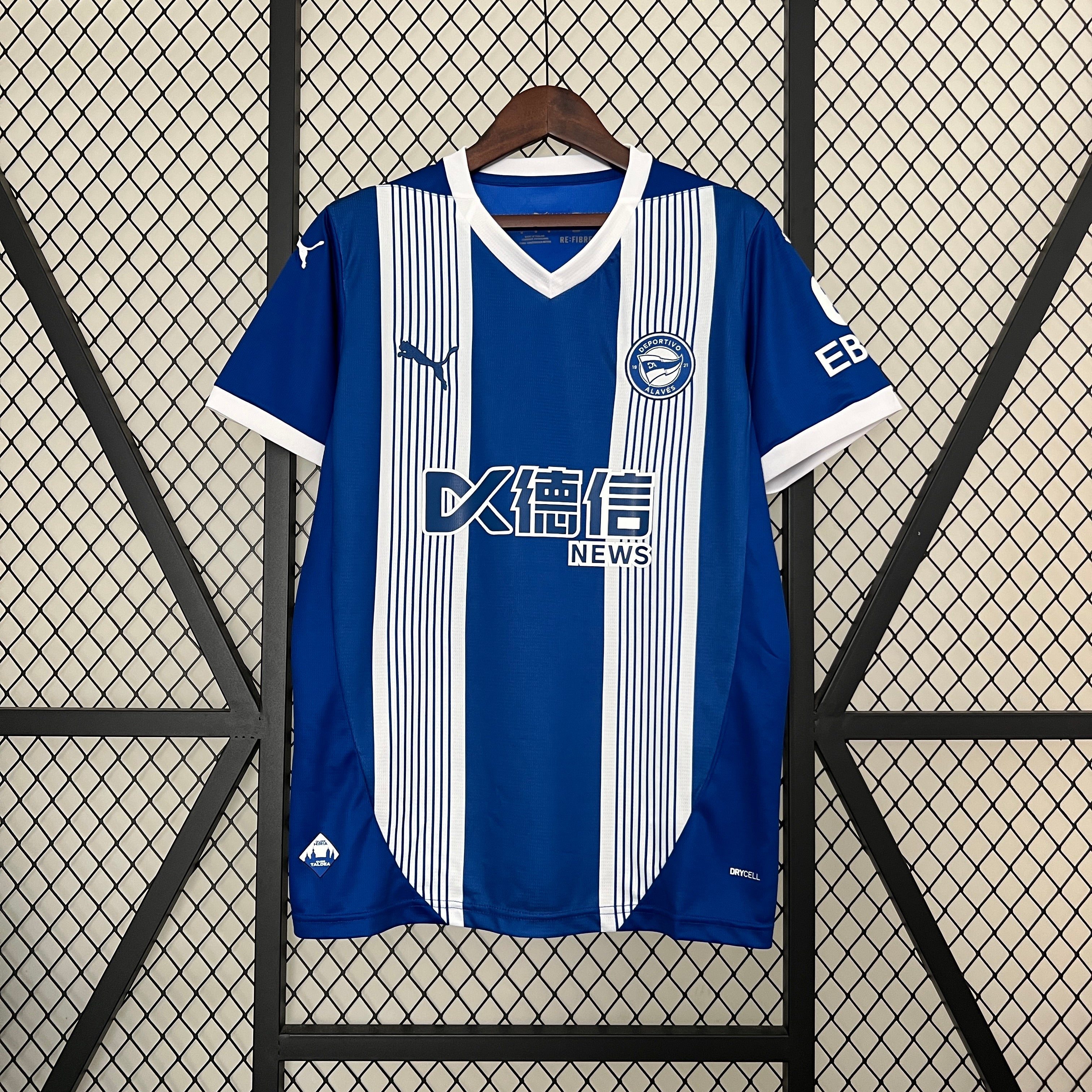 Alaves home jersey. Season 24/25