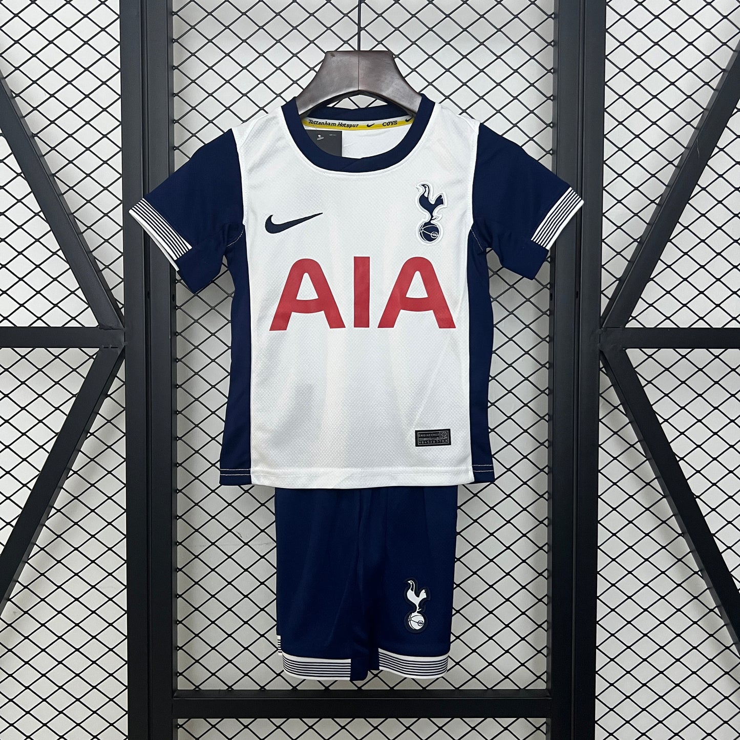 Tottenham Hotspur home kids set. Season 24/25