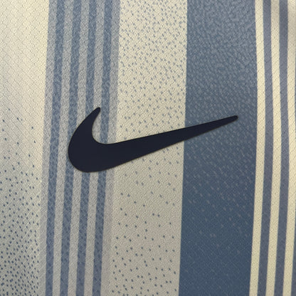 Tottenham Hotspur away jersey. Season 24/25