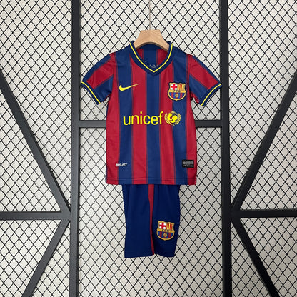 Barcelona home kids set. Season 09/10