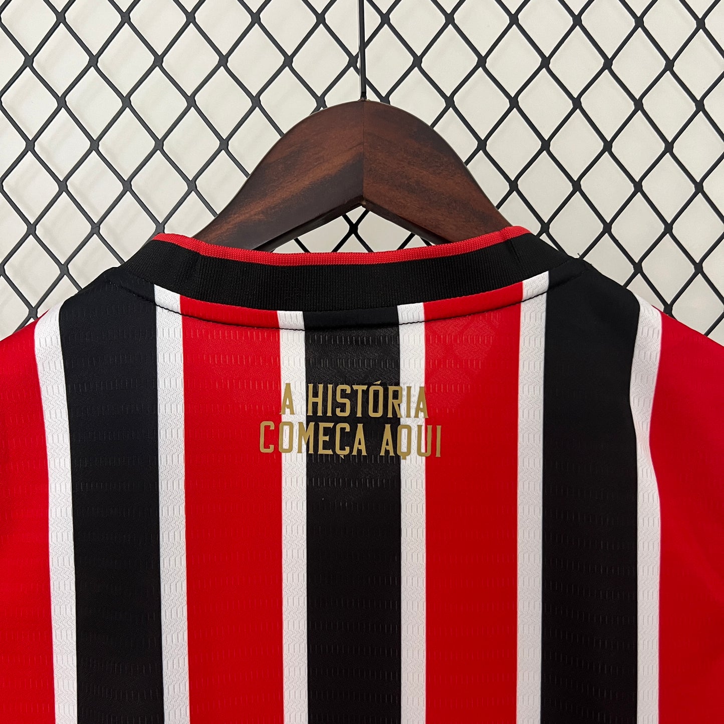 Sao Paulo away jersey for women. Season 24/25
