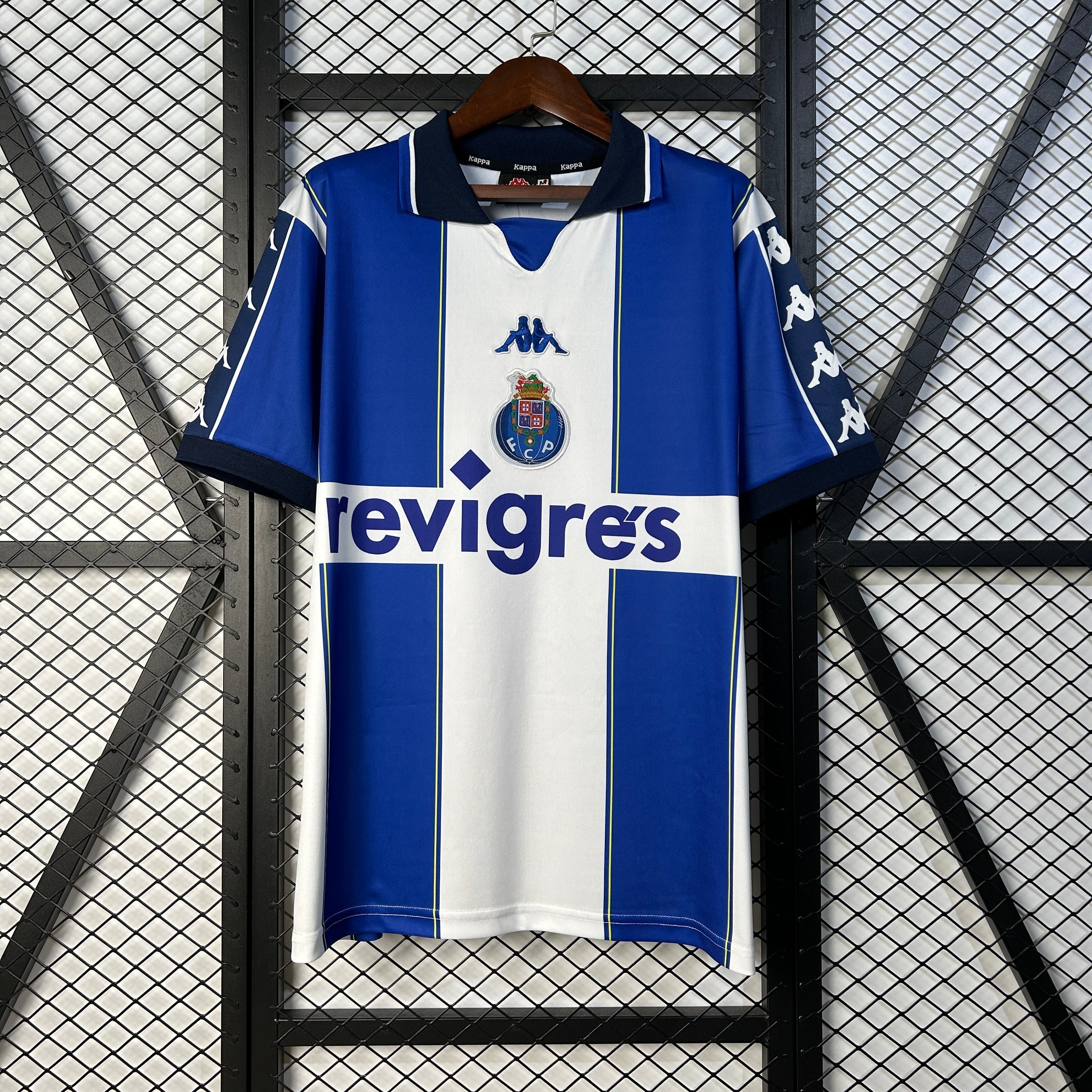 FC Porto home jersey. Season 99/00