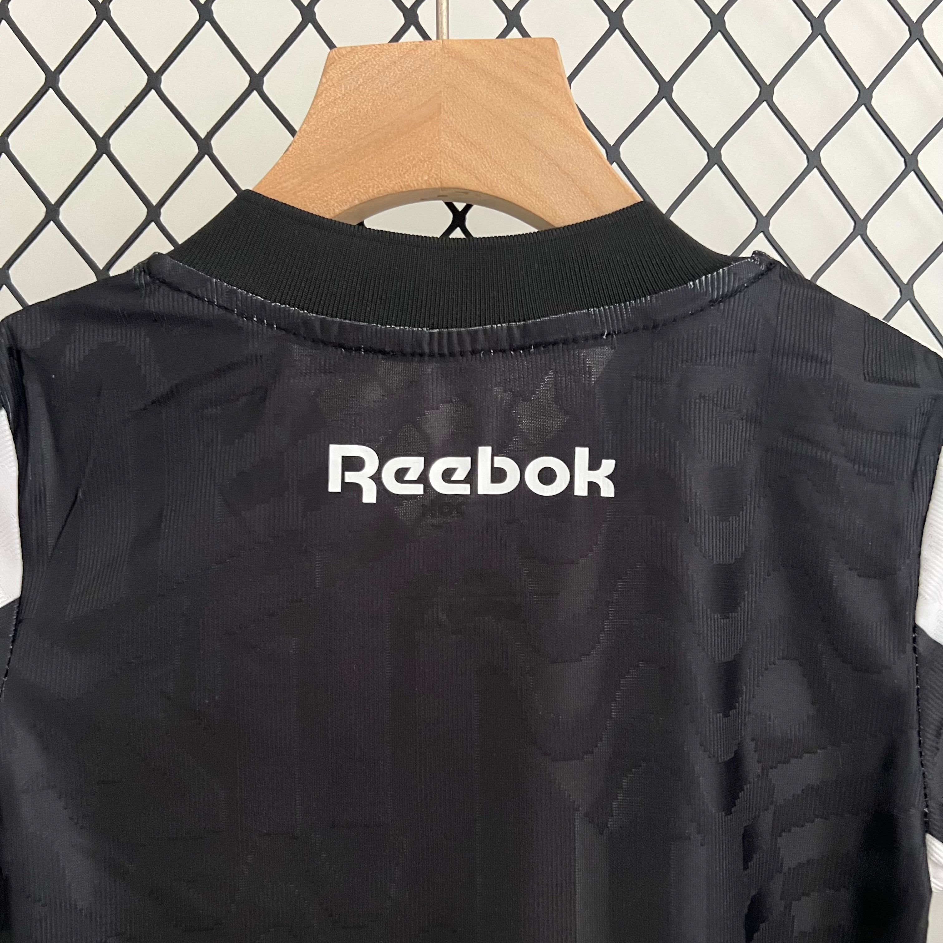 Botafogo home kids set. Season 23/24