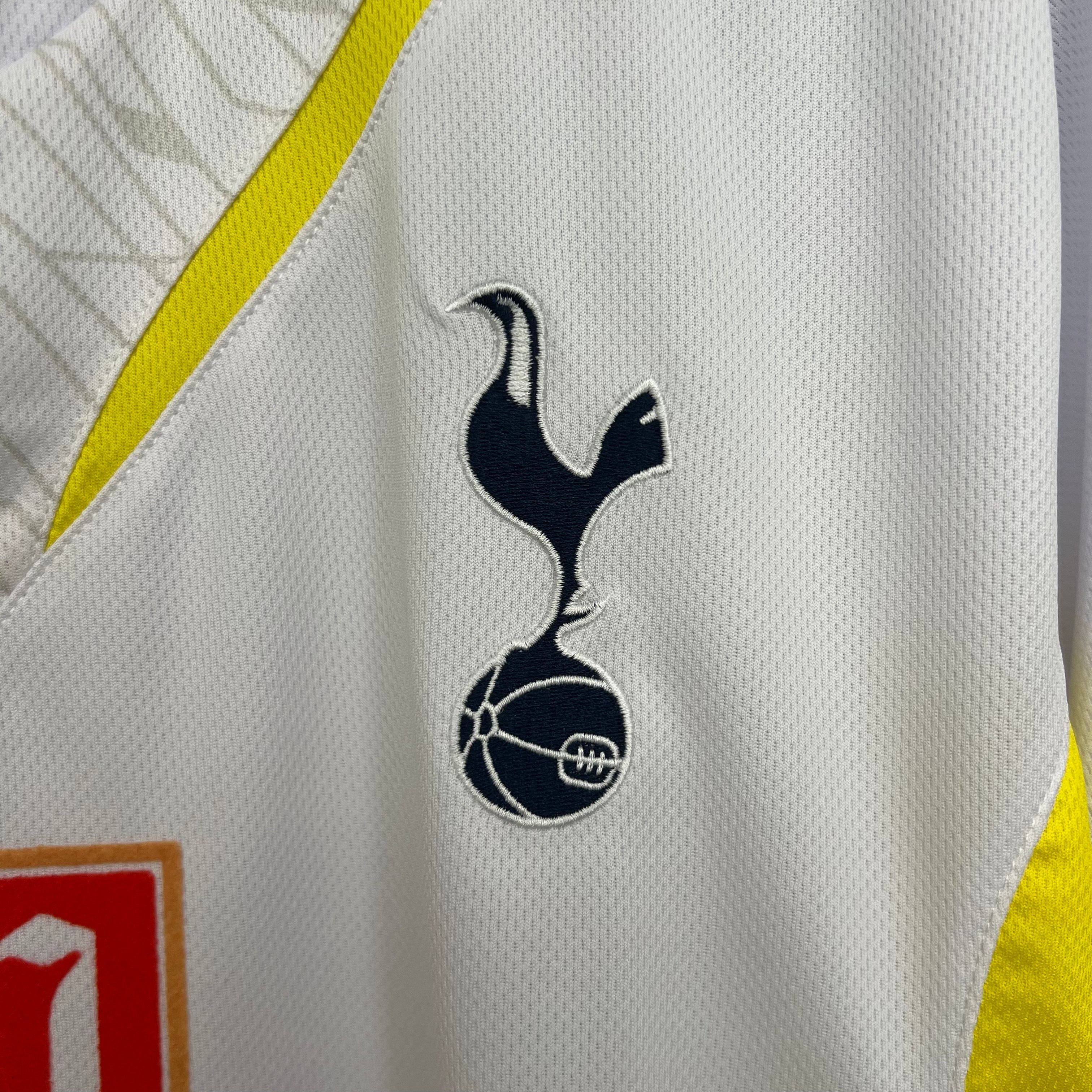 Tottenham home jersey. Season 09/10.