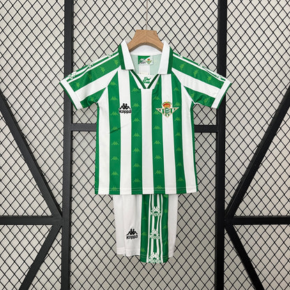 Real Betis home kids set. Season 95/96