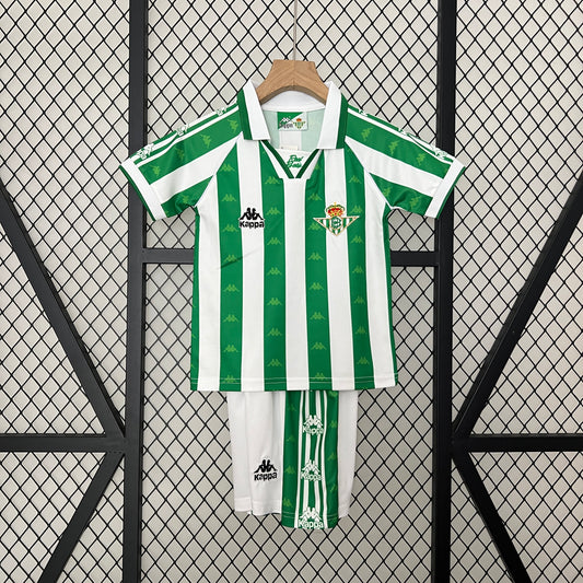 Real Betis home kids set. Season 95/96
