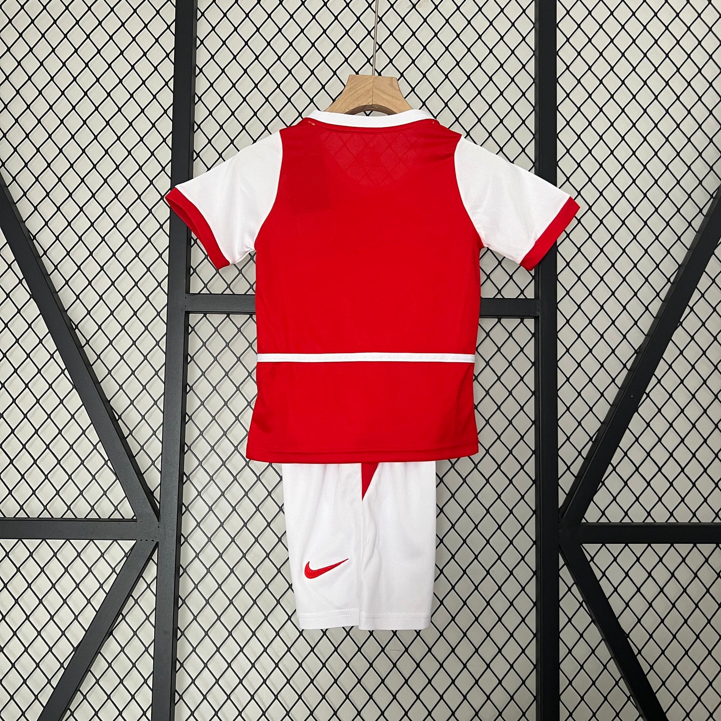 Arsenal home kids set. Season 02/03
