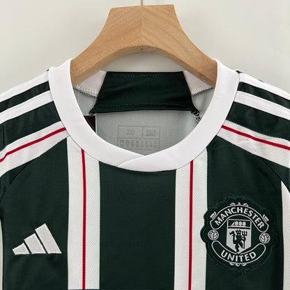 Manchester United Kids away set. Season 23/24