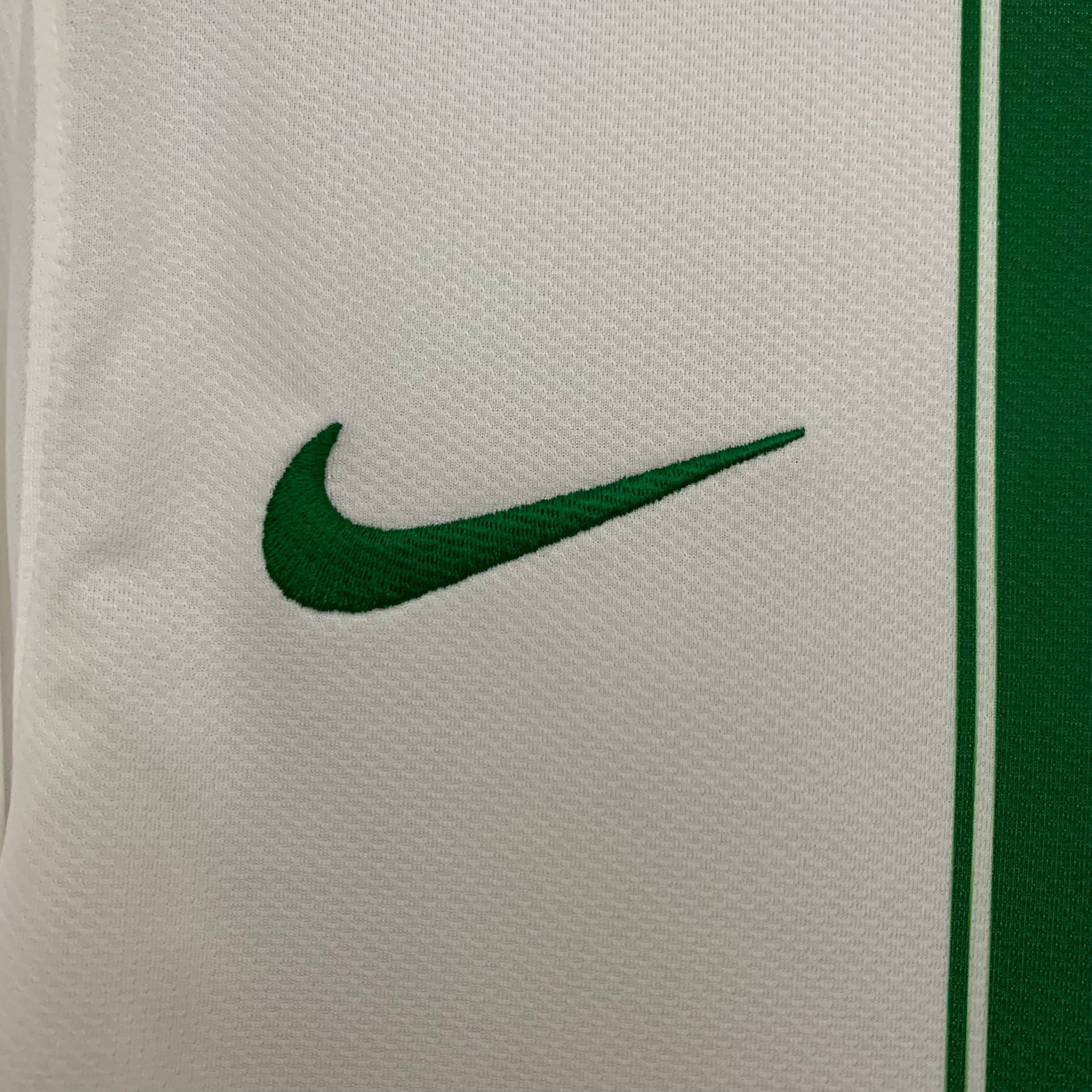 Portugal away jersey. Season 10/11