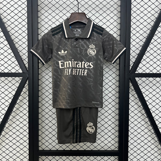 Real Madrid third kids set. Season 24/25