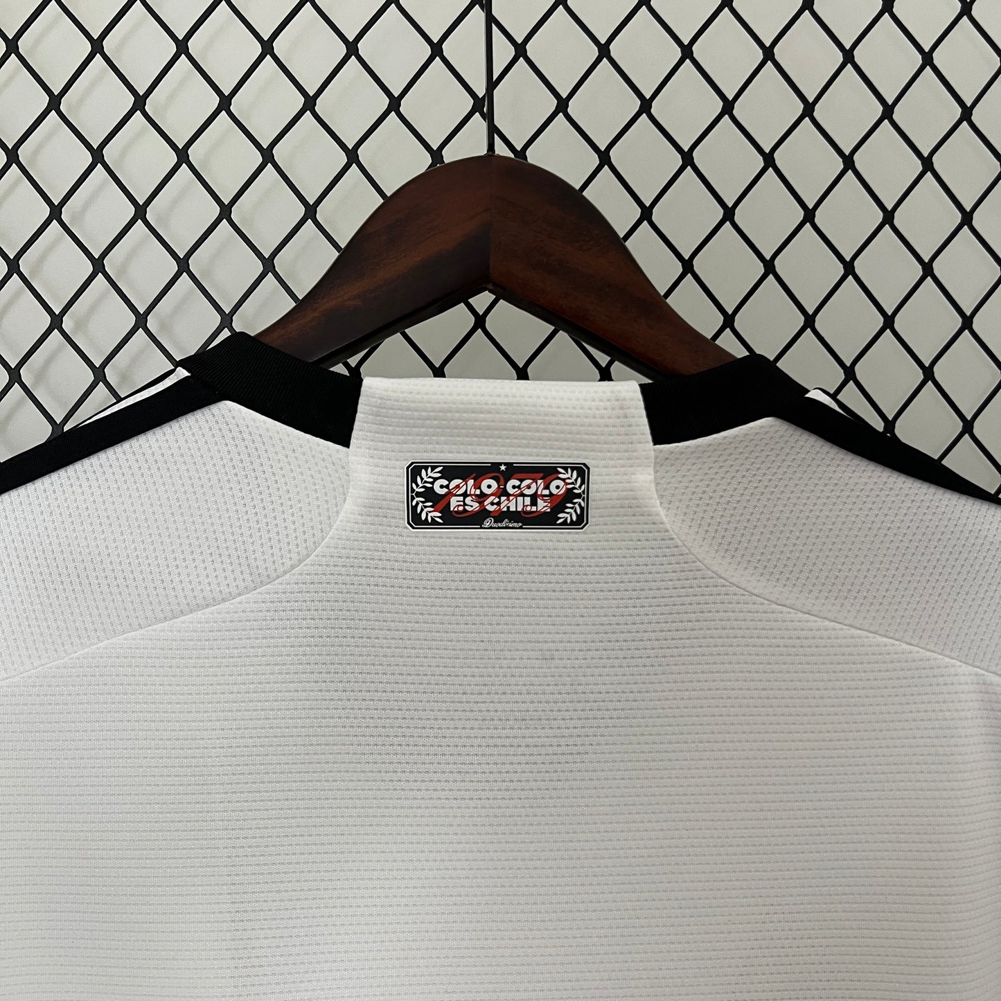 Colo Colo home jersey for women. Season 24/25