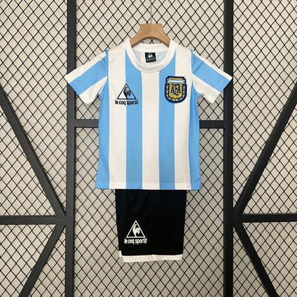 Argentina 1986 home kids set.