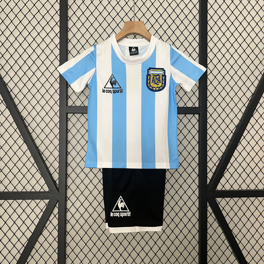 Argentina 1986 home kids set.