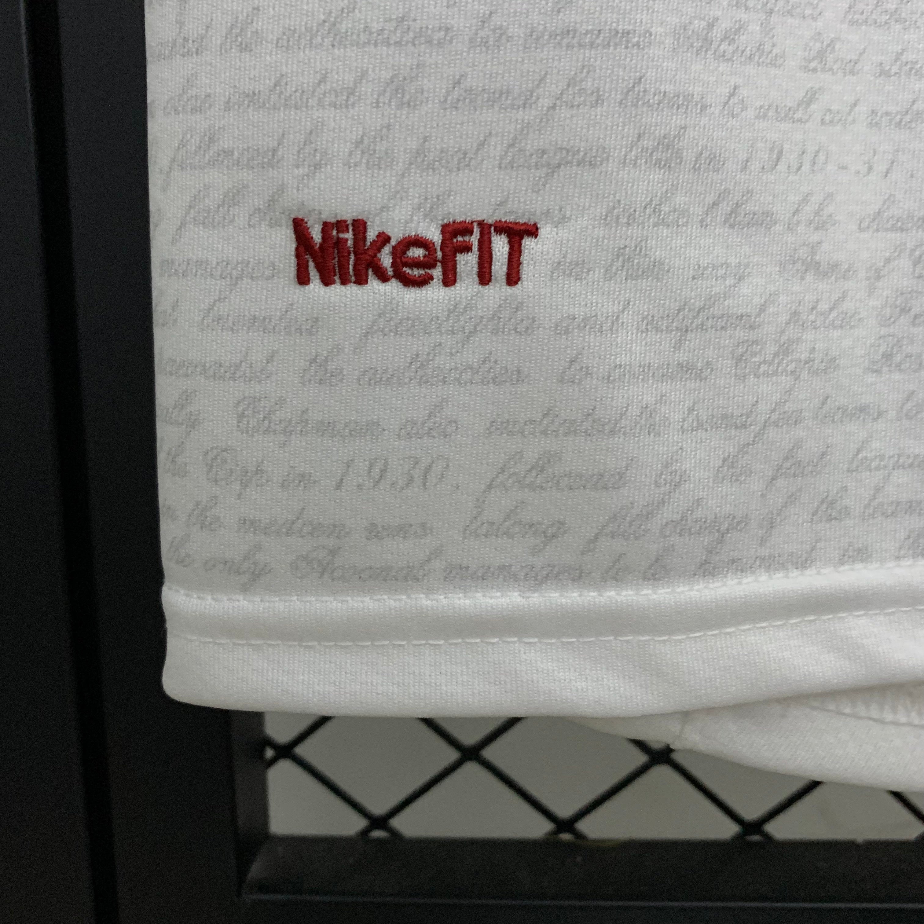 Arsenal away jersey. Season 07/08