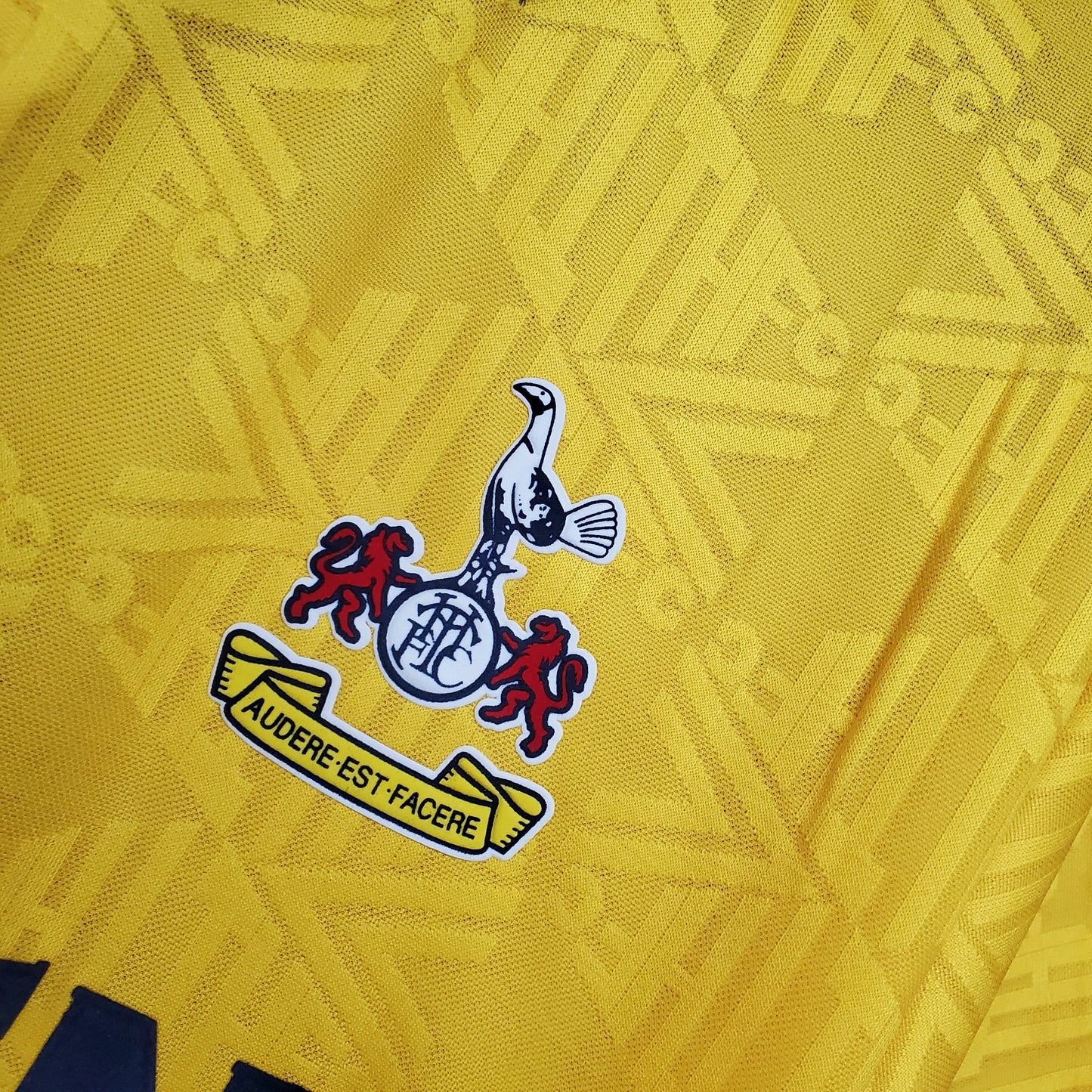 Tottenham Hotspur away jersey. Season 92/94
