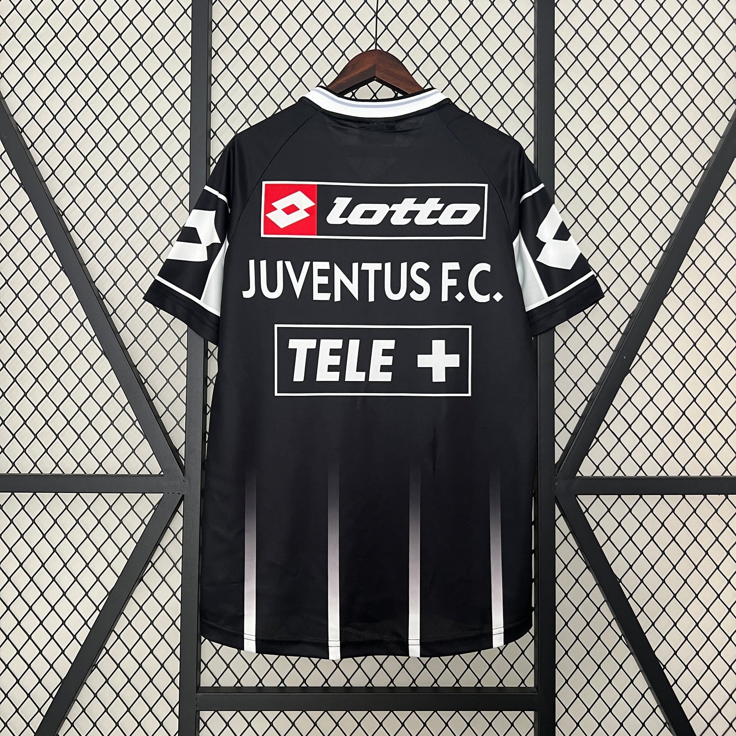 Juventus training jersey. Season 00/01