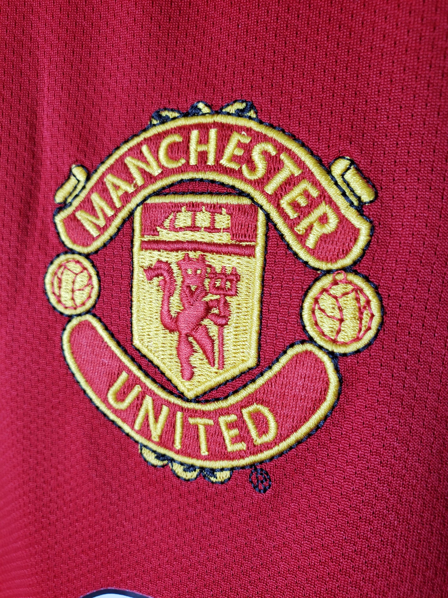 Manchester United longsleeve home jersey. Season 04/05