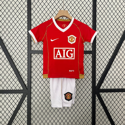 Manchester United home kids set. Season 06/07