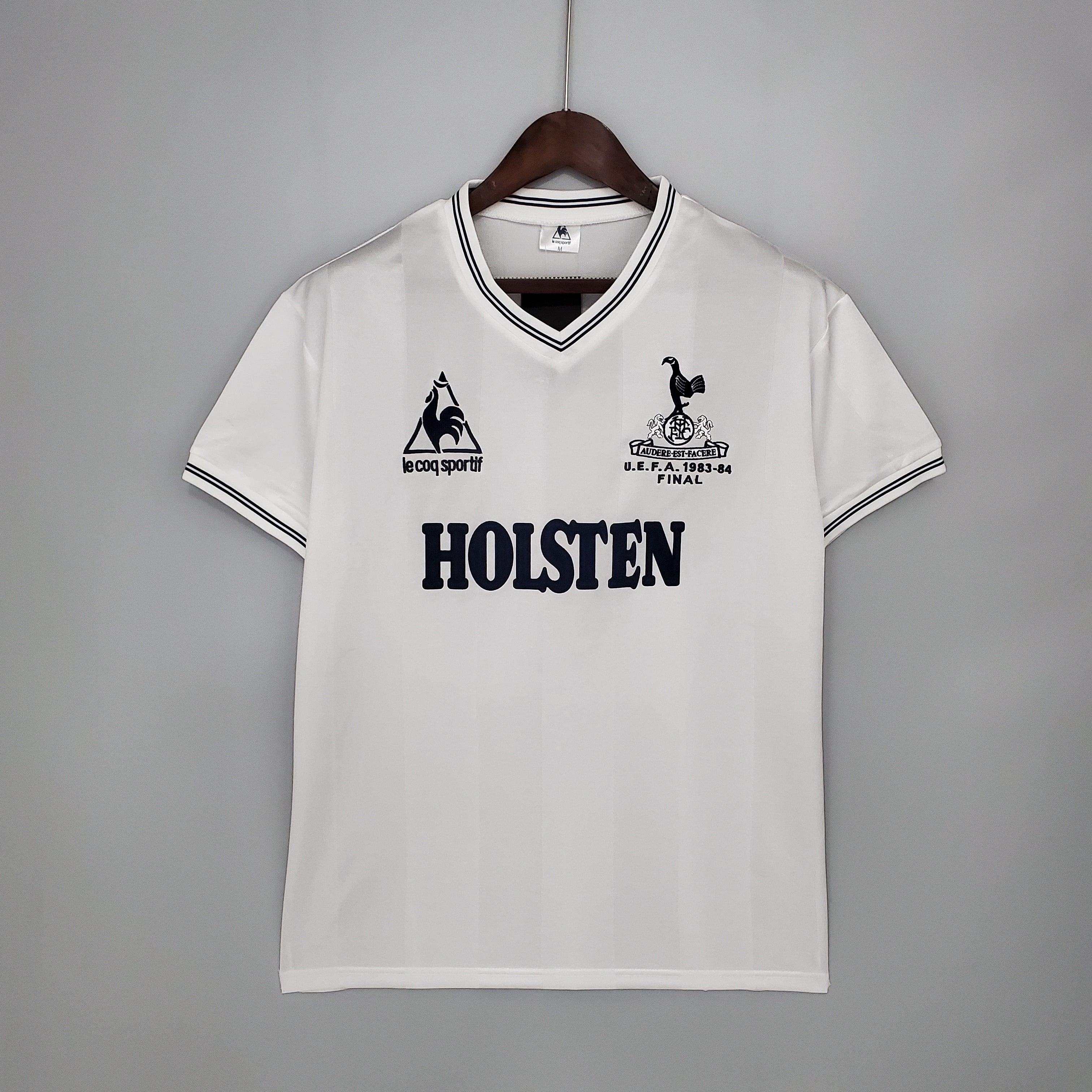 Tottenham Hotspur home jersey. Season 83/84