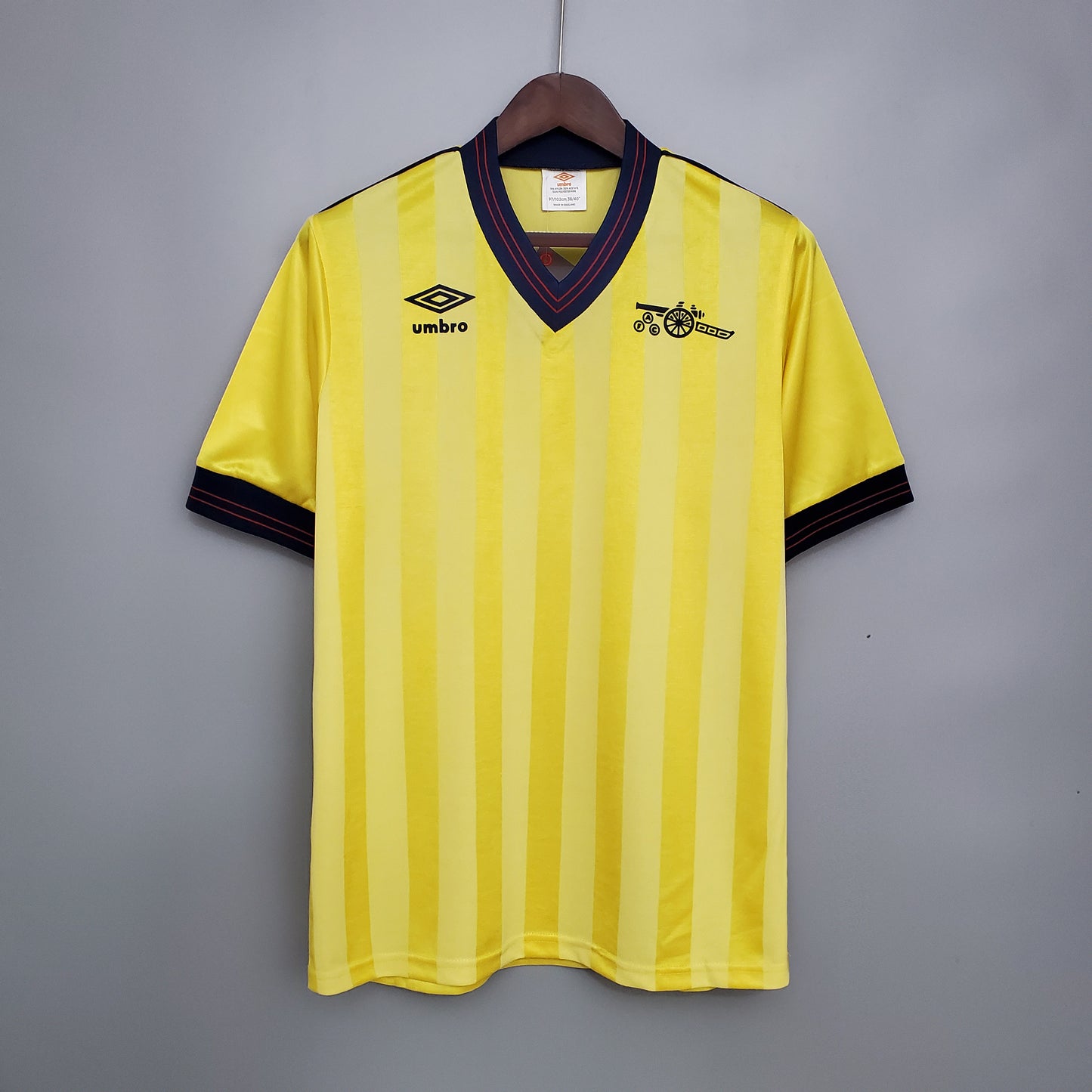 Arsenal away jersey. Season 83/86