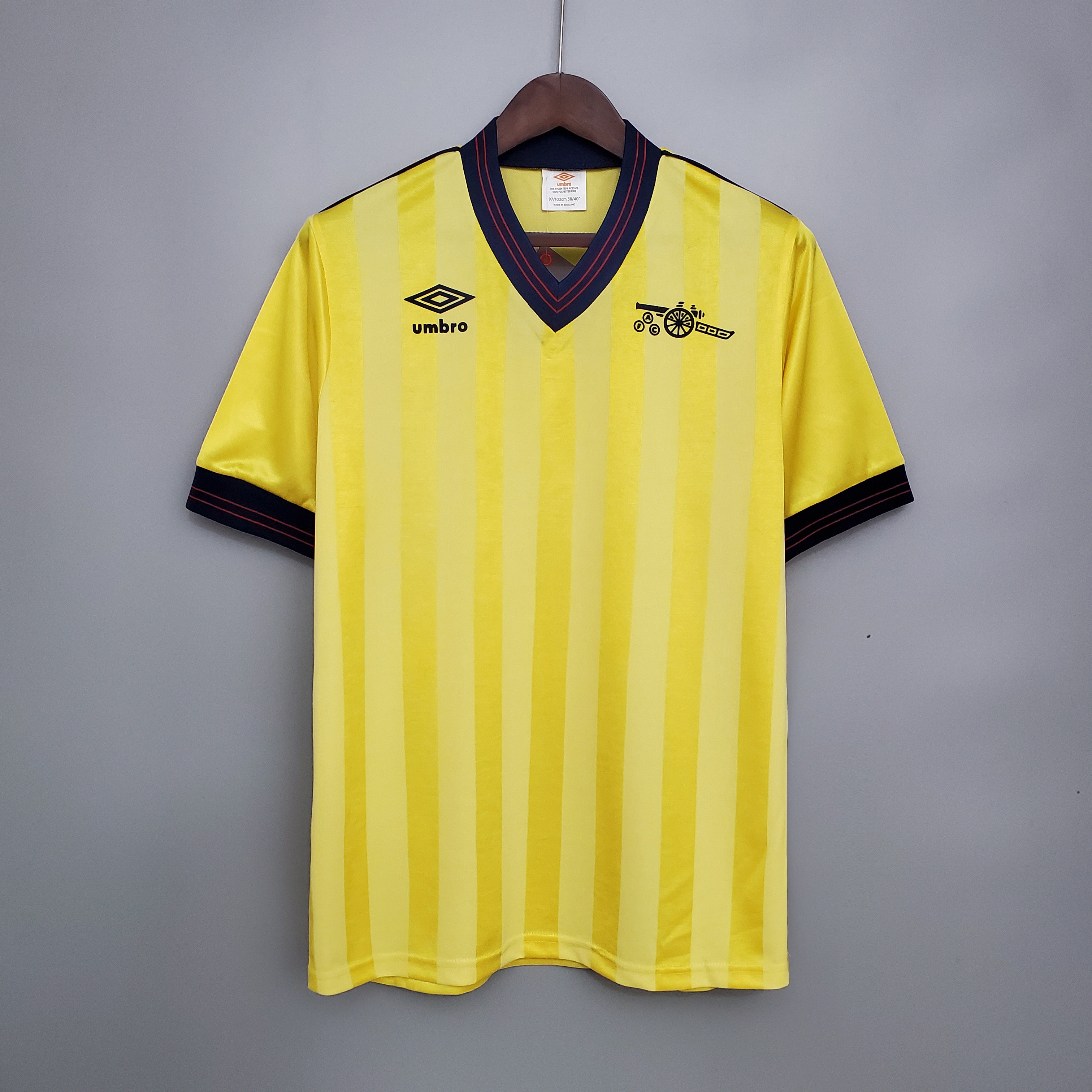 Arsenal away jersey. Season 83/86