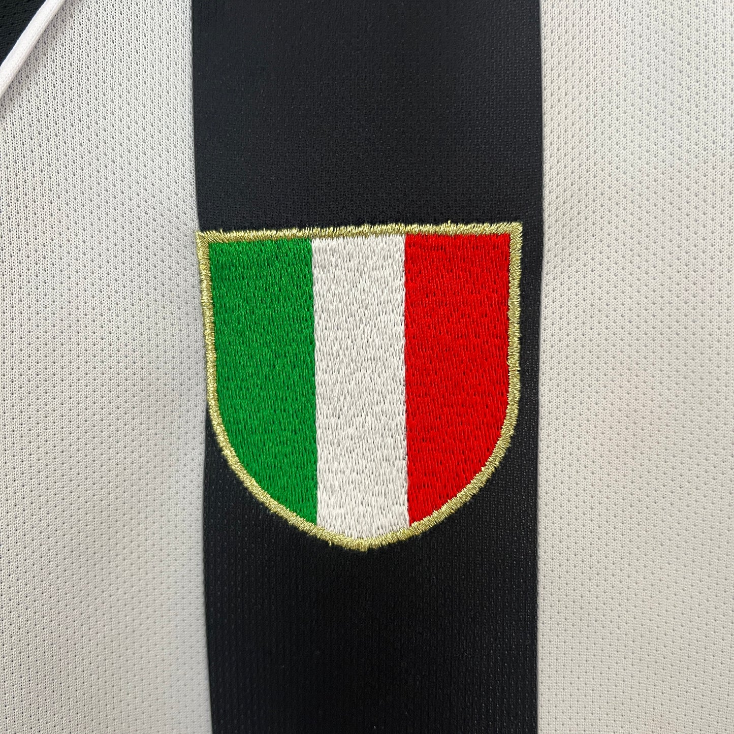 Juventus home jersey. Season 03/04